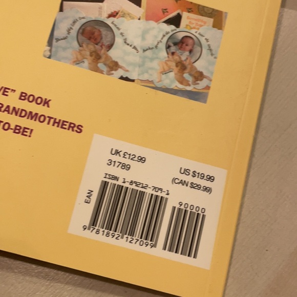 Baby & Toddler Scrapbook Ideas Book with loose paper bundle - Picture 13 of 13